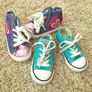 Lot of toddler size 6 tennis shoes!